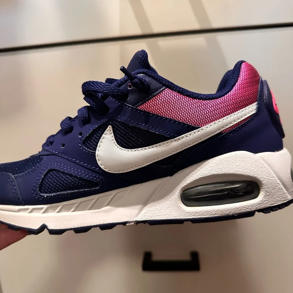 Size 6.5 - Nike Air Max Ivo Blue Pink With Swarovski rhinestones - Picture 3 of 6